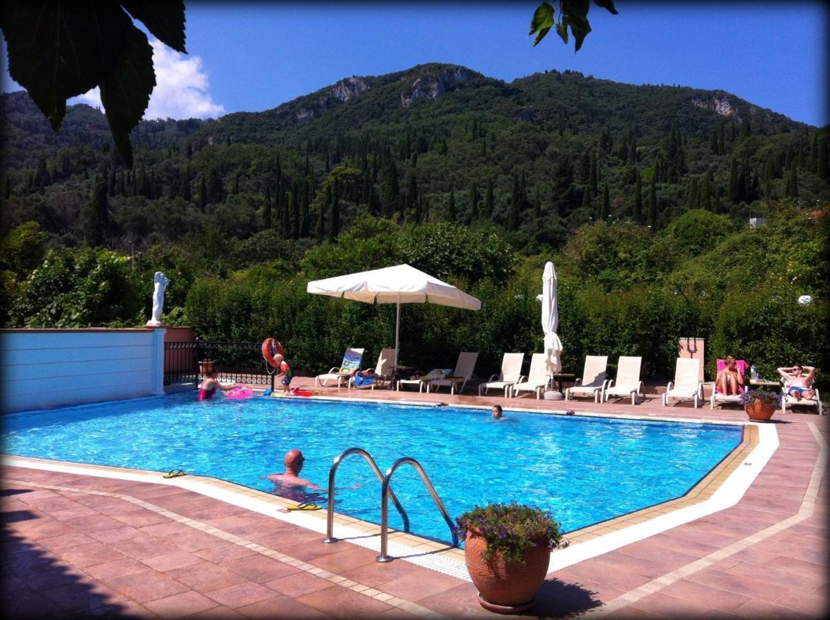 بينيتسيس Apartments Corfu Sun Pool Side المظهر الخارجي الصورة